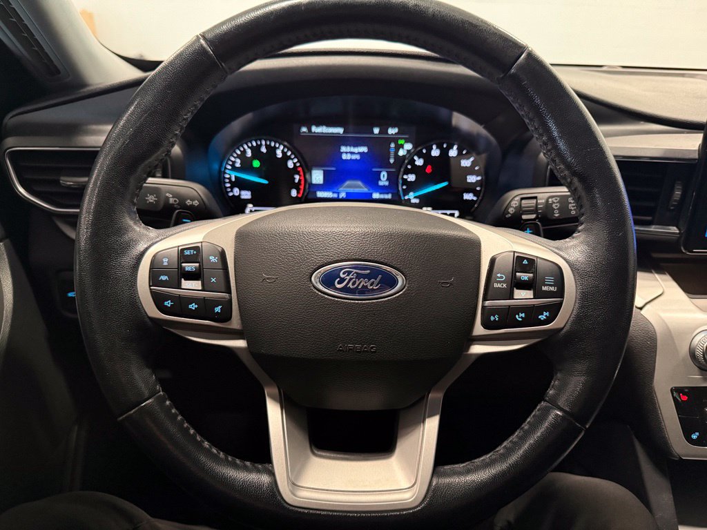 Certified 2021 Ford Explorer XLT w/ Equipment Group 202A AWD/4WD image 25
