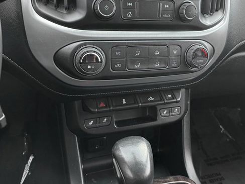 Used 2022 GMC Canyon Elevation w/ Elevation Premium Package image 17