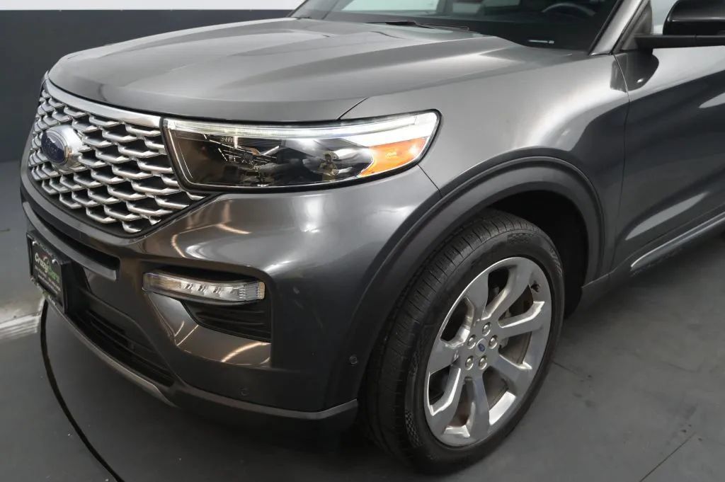 Used 2020 Ford Explorer Platinum w/ Premium Technology Package AWD/4WD image 10
