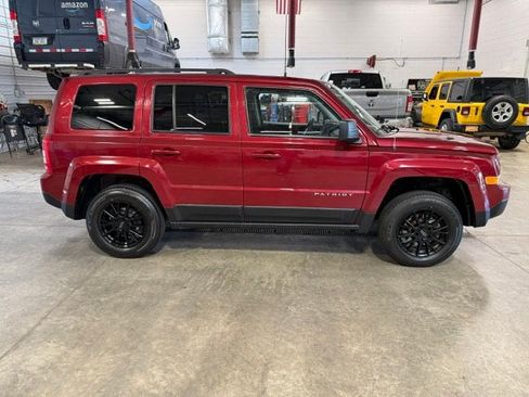 Used 2016 Jeep Patriot Sport w/ Power Value Group AWD/4WD image 6