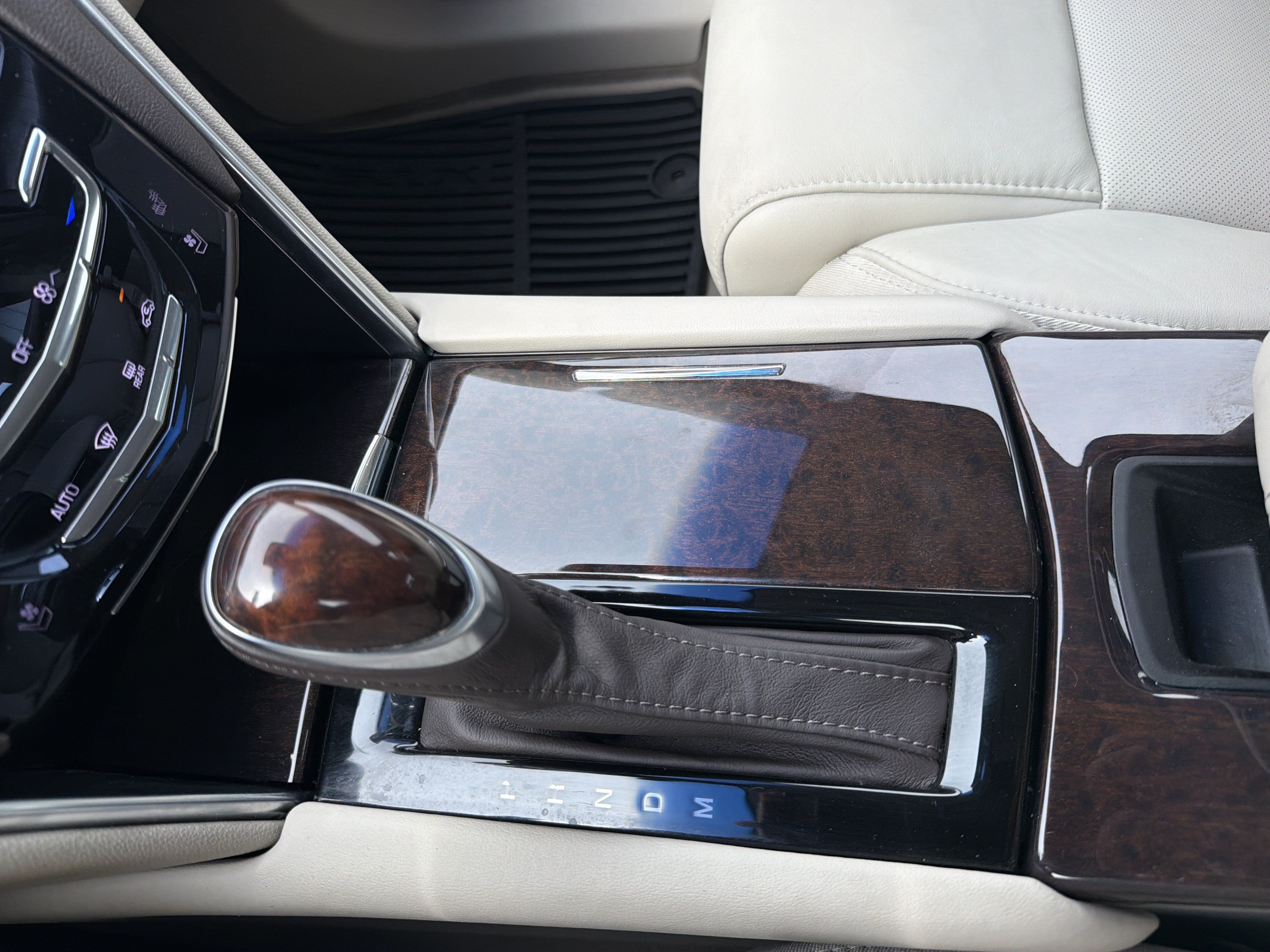Used 2015 Cadillac XTS Luxury w/ Driver Awareness Package FWD image 26