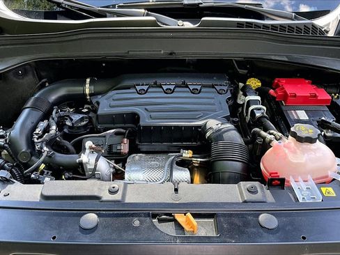 Certified 2022 Jeep Renegade Latitude AWD/4WD image 36