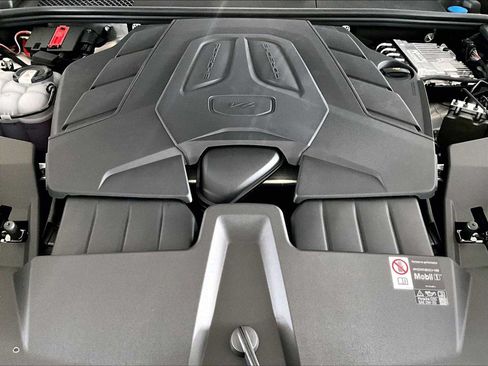 New 2026 Porsche Cayenne AWD/4WD image 20