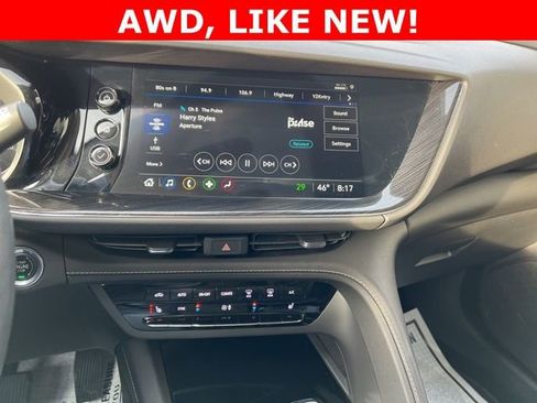 Used 2023 Buick Envision Preferred image 17