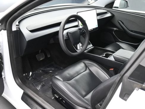 Used 2024 Tesla Model 3 Standard Range RWD image 2