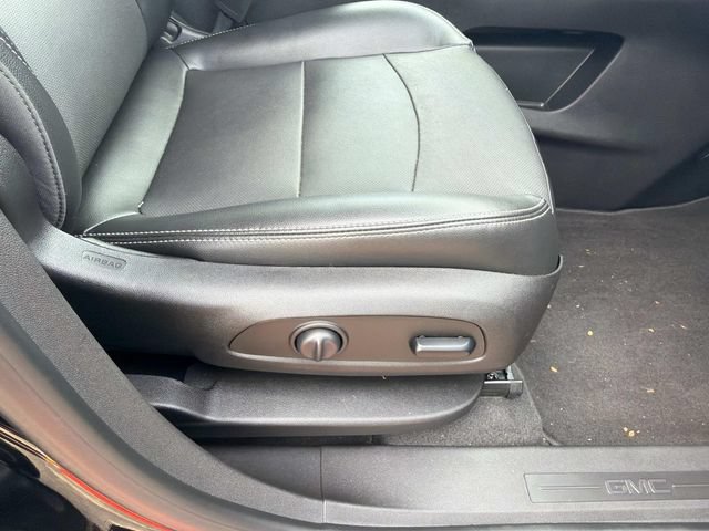 Used 2024 GMC Terrain SLT w/ Elevation Edition FWD image 14