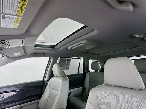 Used 2017 Honda Pilot Elite image 26