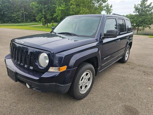 Used 2016 Jeep Patriot Sport FWD image 12