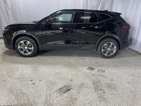 Used 2025 Chevrolet Blazer LT AWD/4WD image 5