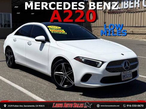 Used 2019 Mercedes-Benz A 220 image 1