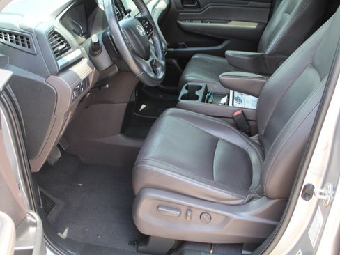 Used 2021 Honda Odyssey EX-L image 10
