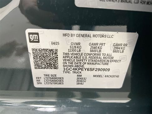 Certified 2025 Chevrolet Silverado 2500 LTZ w/ LTZ Plus Package image 28