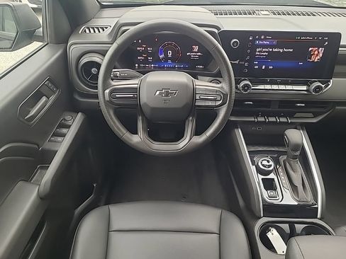 Used 2024 Chevrolet Colorado Trail Boss AWD/4WD image 15