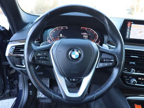 Used 2020 BMW 530i xDrive image 29