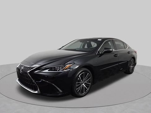 Used 2023 Lexus ES 350 w/ Premium Package FWD image 2