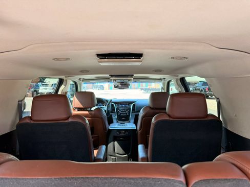 Used 2016 Cadillac Escalade ESV Premium AWD/4WD image 34