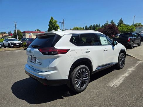 New 2025 Nissan Rogue Platinum w/ Tech Package image 6