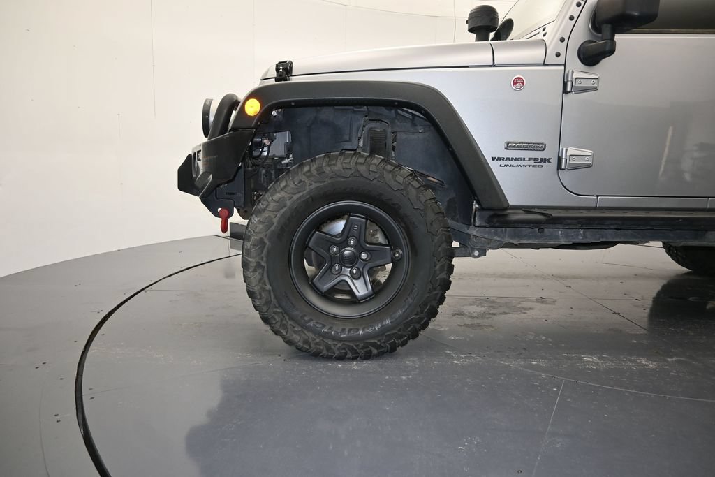 Used 2018 Jeep Wrangler Unlimited Rubicon AWD/4WD image 9