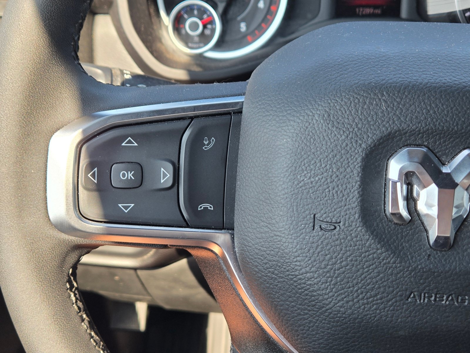 Used 2025 RAM 2500 Big Horn AWD/4WD image 22