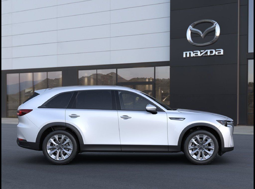 New 2026 MAZDA CX-90 3.3 Turbo w/ Preferred Package AWD/4WD image 6