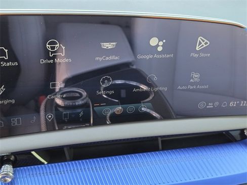 New 2026 Cadillac Optiq Luxury 1 image 25