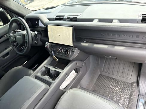 Used 2026 Land Rover Defender 110 OCTA AWD/4WD image 13