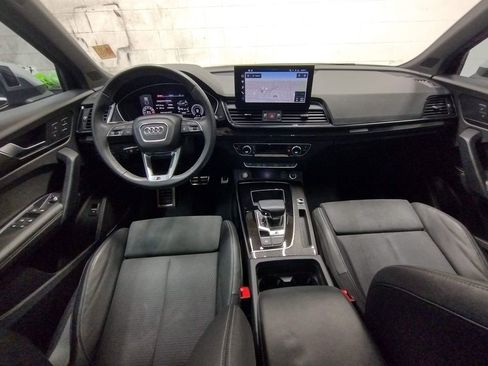 Used 2022 Audi SQ5 Premium Plus w/ Premium Plus Package image 45