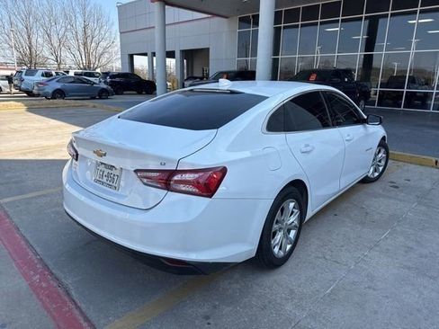 Used 2022 Chevrolet Malibu LT image 8