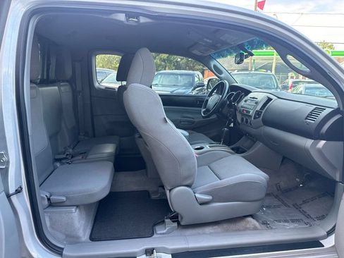 Used 2010 Toyota Tacoma 4x4 Access Cab V6 image 17