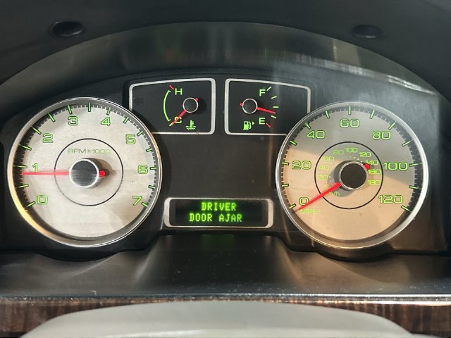 Used 2008 Ford Taurus Limited AWD/4WD image 14