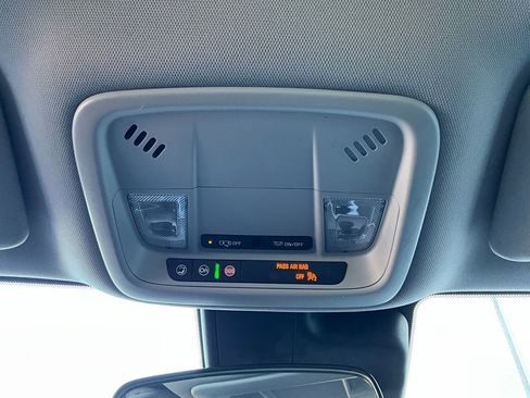 Used 2023 Chevrolet Malibu LT image 17