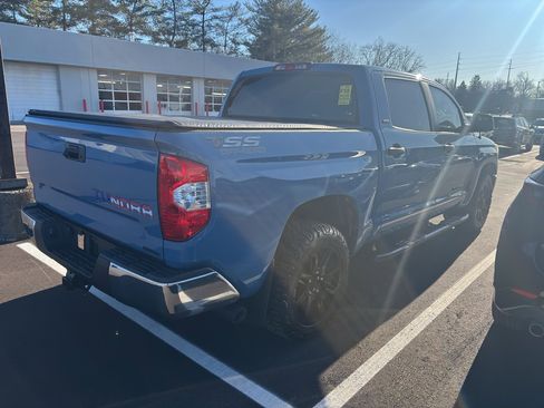 Used 2019 Toyota Tundra SR5 image 5
