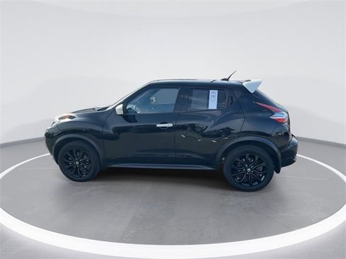 Used 2017 Nissan Juke SV image 4