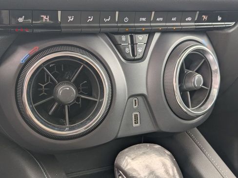 Used 2019 Chevrolet Blazer LT image 33