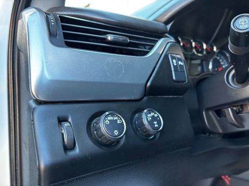 Used 2019 Chevrolet Tahoe 4WD image 19