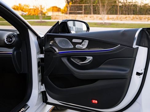 Used 2019 Mercedes-Benz AMG GT 63 S w/ Driver Assistance Package image 25