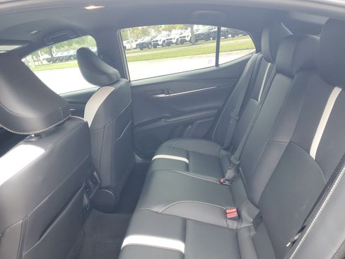 Used 2026 Toyota Camry SE image 11