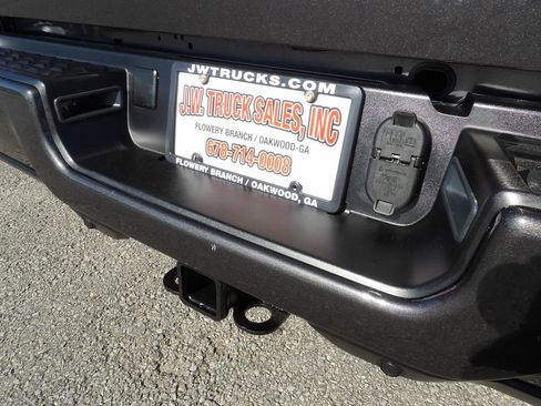 Used 2024 RAM 2500 Laramie w/ Safety Group AWD/4WD image 54
