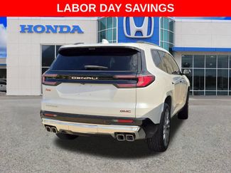 Used 2025 GMC Acadia Denali w/ Super Cruise Package FWD video 2