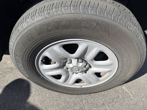 Used 2024 Toyota Tundra SR RWD image 9