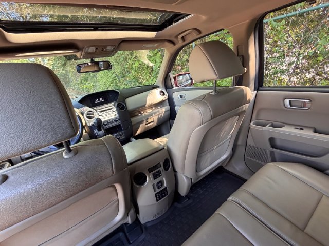 Used 2015 Honda Pilot Touring image 29