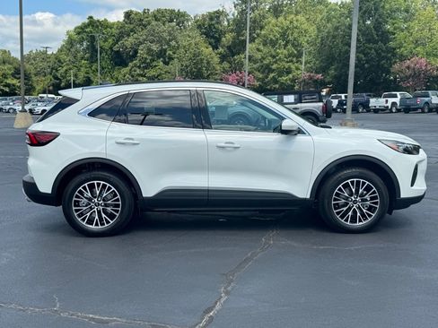 New 2025 Ford Escape SE w/ PHEV Premium Package image 4