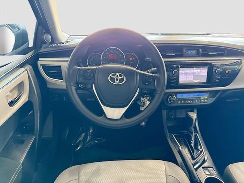 Used 2016 Toyota Corolla LE FWD image 21