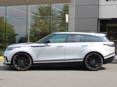 Used 2025 Land Rover Range Rover Velar Dynamic SE AWD/4WD image 7