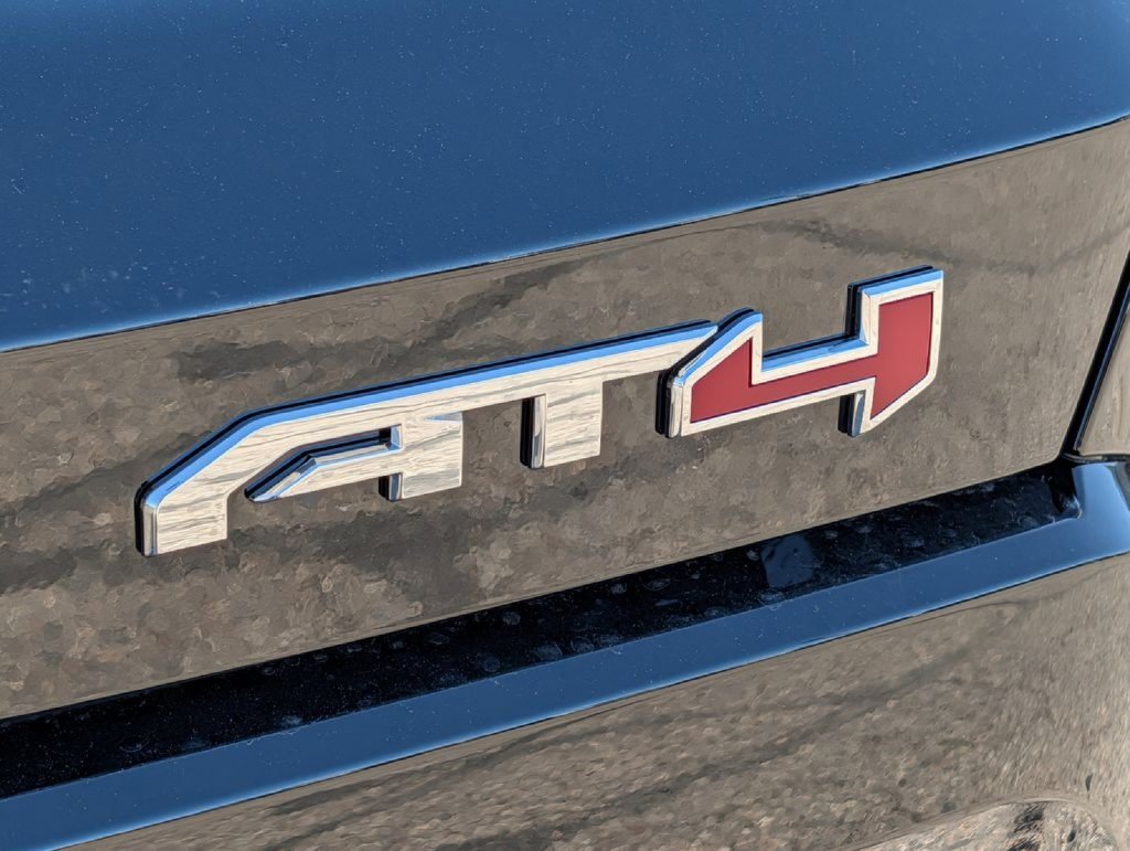 New 2026 GMC Terrain AT4 w/ Technology Package II AWD/4WD image 21