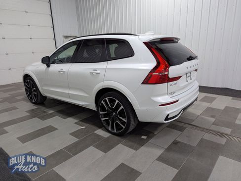 Used 2023 Volvo XC60 T8 Ultimate w/ Climate Package image 2