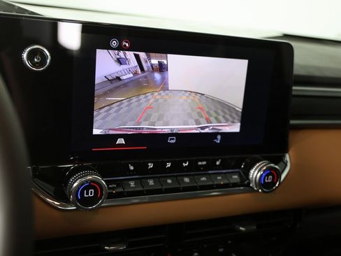 New 2025 GMC Canyon AT4 w/ Nightfall Edition image 19