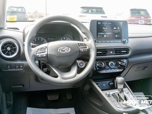 Used 2023 Hyundai Kona SEL image 13