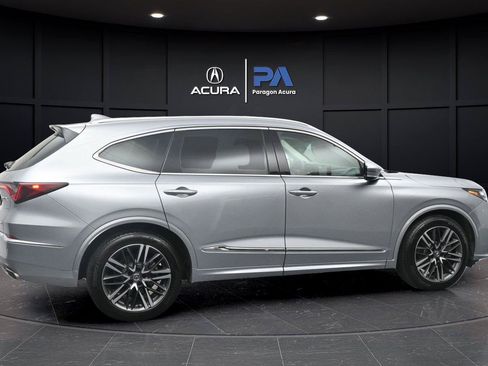 Used 2025 Acura MDX SH-AWD w/ Advance Package image 35