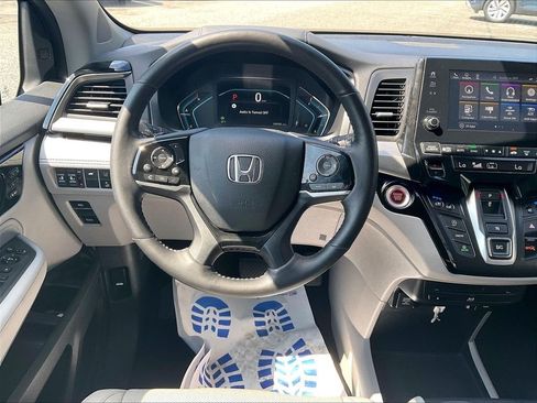 Used 2018 Honda Odyssey Elite image 18